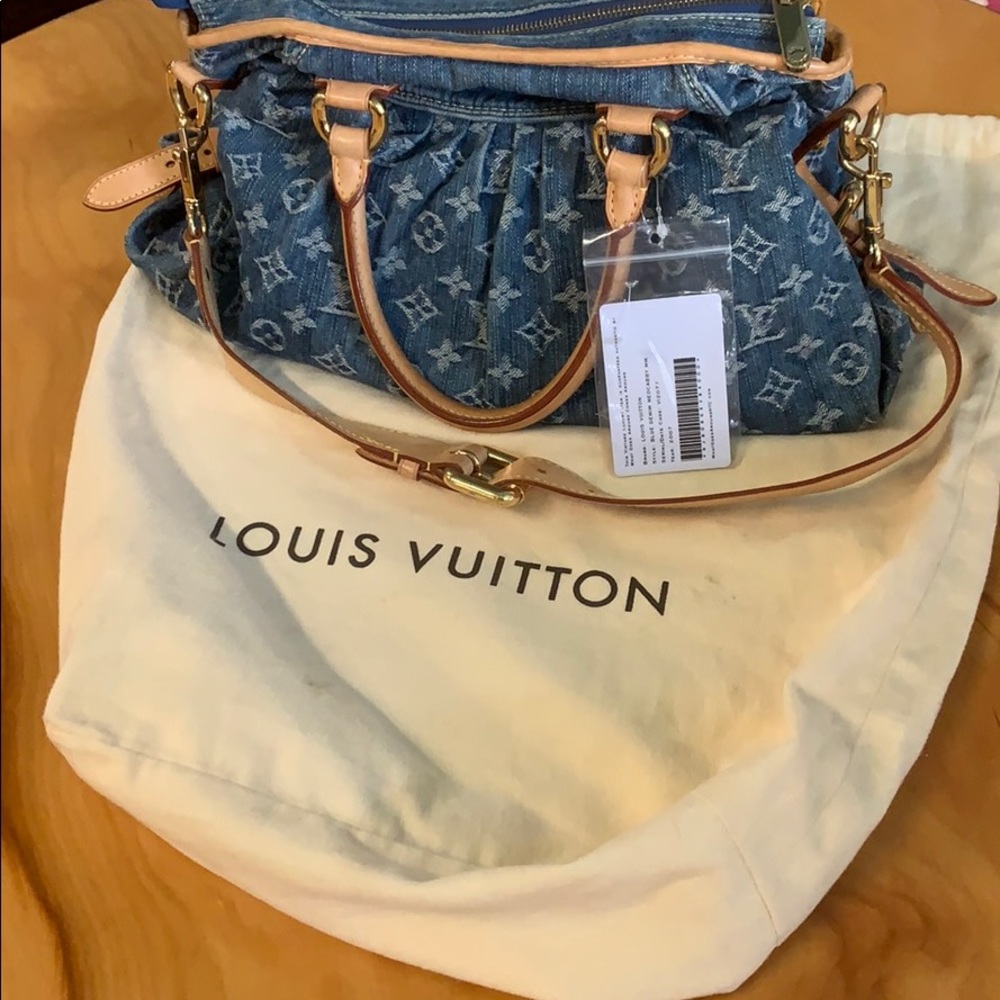 Louis Vuitton blue denim neocabby mm